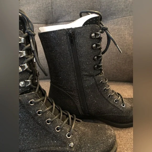 NIB G by Guess Black Sparkly Texture Boots 10 - Picture 6 of 11
